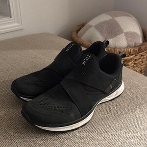 Black Slip-On TIEM Women’s Cycling Shoe